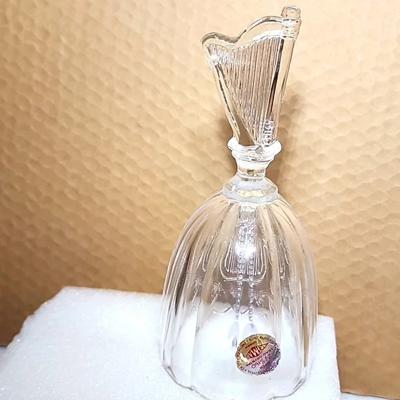 Bell with Lyre Harp Handle. ArtMart Vintage original sticker 24% Lead Crystal - Picture 9 of 12